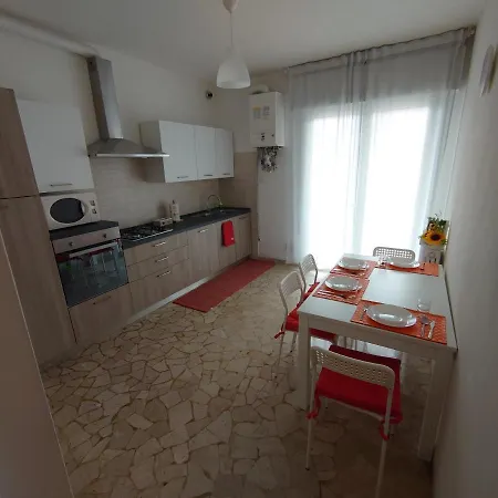 La Casa Di Claudio Местре